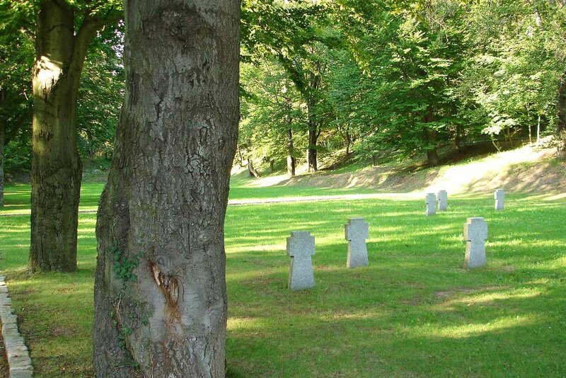 Kriegsgräbergedenkstätte bei Ohrdruf Kriegsgräbergedenkstätte bei Ohrdruf
