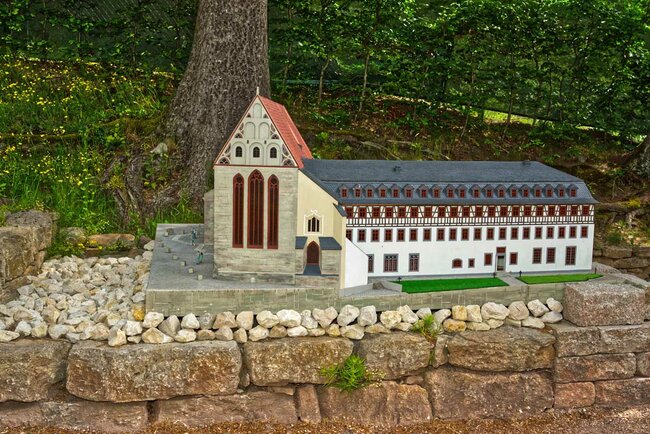 mini-a-thuer mini-a-thuer