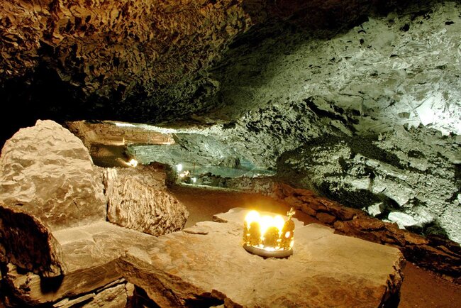 Barbarossahöhle - Steinerner Thron Barbarossahöhle - Steinerner Thron