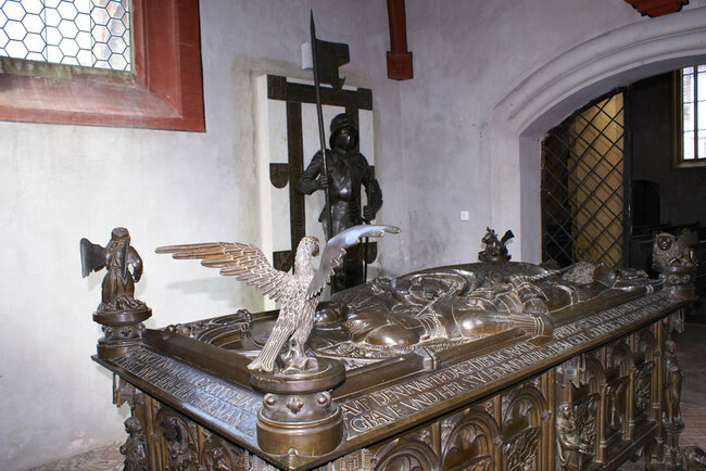 Tumba des Grafenehepaares v. Henneberg Tumba des Grafenehepaares v. Henneberg