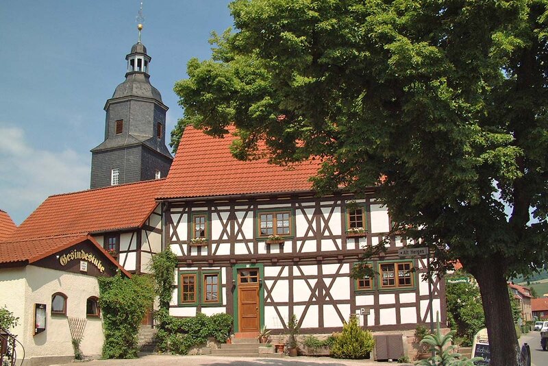 Fachwerkhäuser und Kirche in Herges Fachwerkhäuser und Kirche in Herges