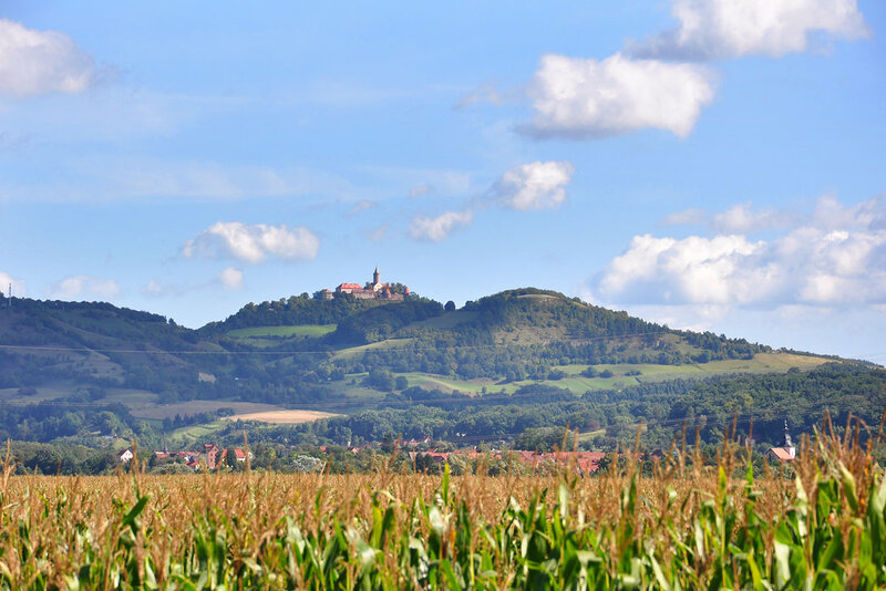 Landschaft bei Kahla mit Leuchtenburg Landschaft bei Kahla mit Leuchtenburg