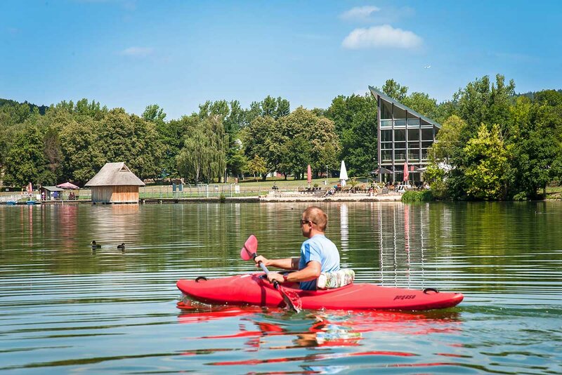 Boot fahren auf dem Stausee Hohenfelden Boot fahren auf dem Stausee Hohenfelden