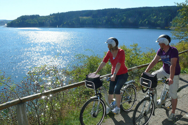 Radfahrer bei Saalburg-Ebersdorf Radfahrer bei Saalburg-Ebersdorf