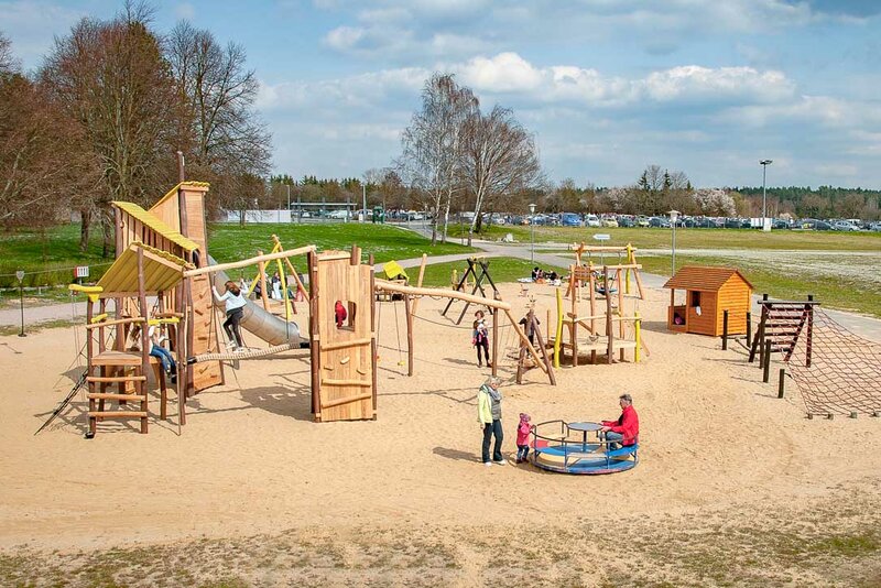 Spiel- und Sonnenpark am Stausee Hohenfelden Spiel- und Sonnenpark am Stausee Hohenfelden