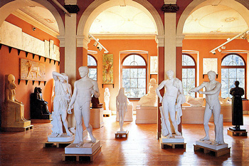 Gipsabgüsse im Lindenau-Museum Gipsabgüsse im Lindenau-Museum