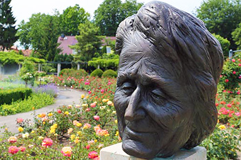 Rosenzüchterin Anni Berger Rosenzüchterin Anni Berger