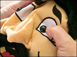 Augen einsetzen Augen einsetzen