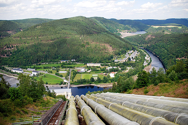 Blick vom Oberbecken auf den Stausee Blick vom Oberbecken auf den Stausee