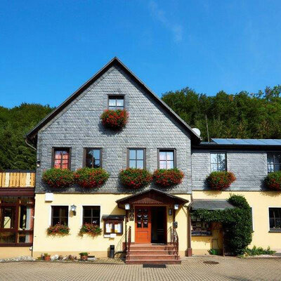 Waldhotel im Sommer Waldhotel im Sommer