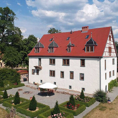 Ferienwohnungen Schloss Roßdorf Ferienwohnungen Schloss Roßdorf