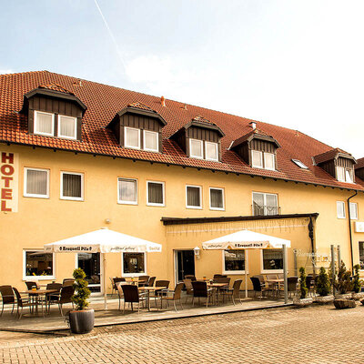 Hotel & Restaurant Zum Hirsch Hotel & Restaurant Zum Hirsch