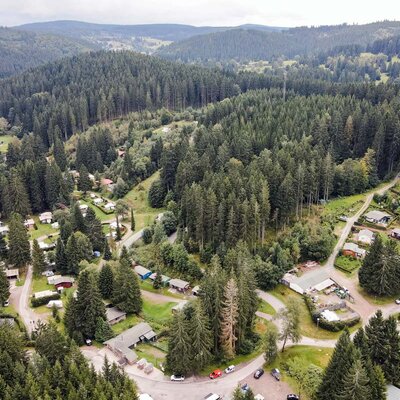 Waldcampingplatz Meyersgrund im Thüringer Wald Waldcampingplatz Meyersgrund im Thüringer Wald